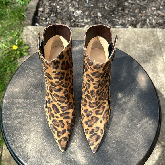 Christian Louboutin Birgikate 85 Booty ankle Boot Leopard Cheetah Size 38 NEW - Picture 11 of 11